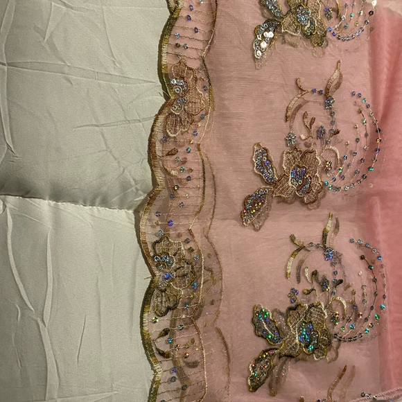 *FINAL PRICE * Sheer Embroidered Scarf, Wrap or Shawl - Picture 3 of 4
